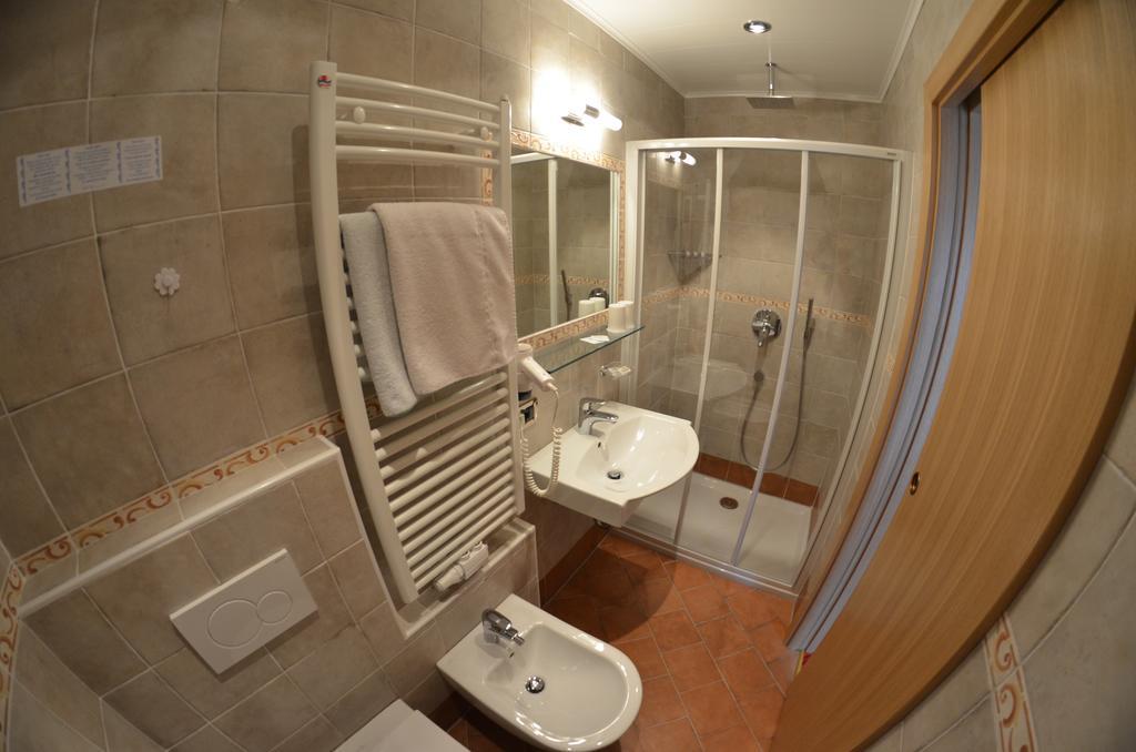 Garni Ossi Bed & Breakfast Santa Cristina Val Gardena Ruang foto